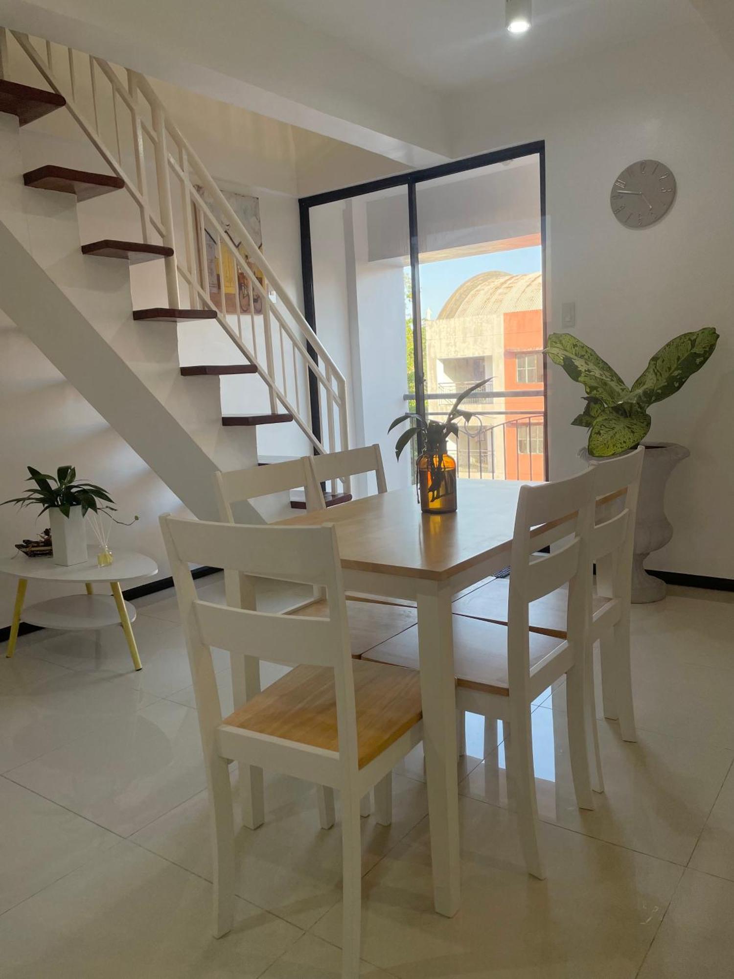 The Penthouse Suite Lapu-Lapu City Eksteriør bilde