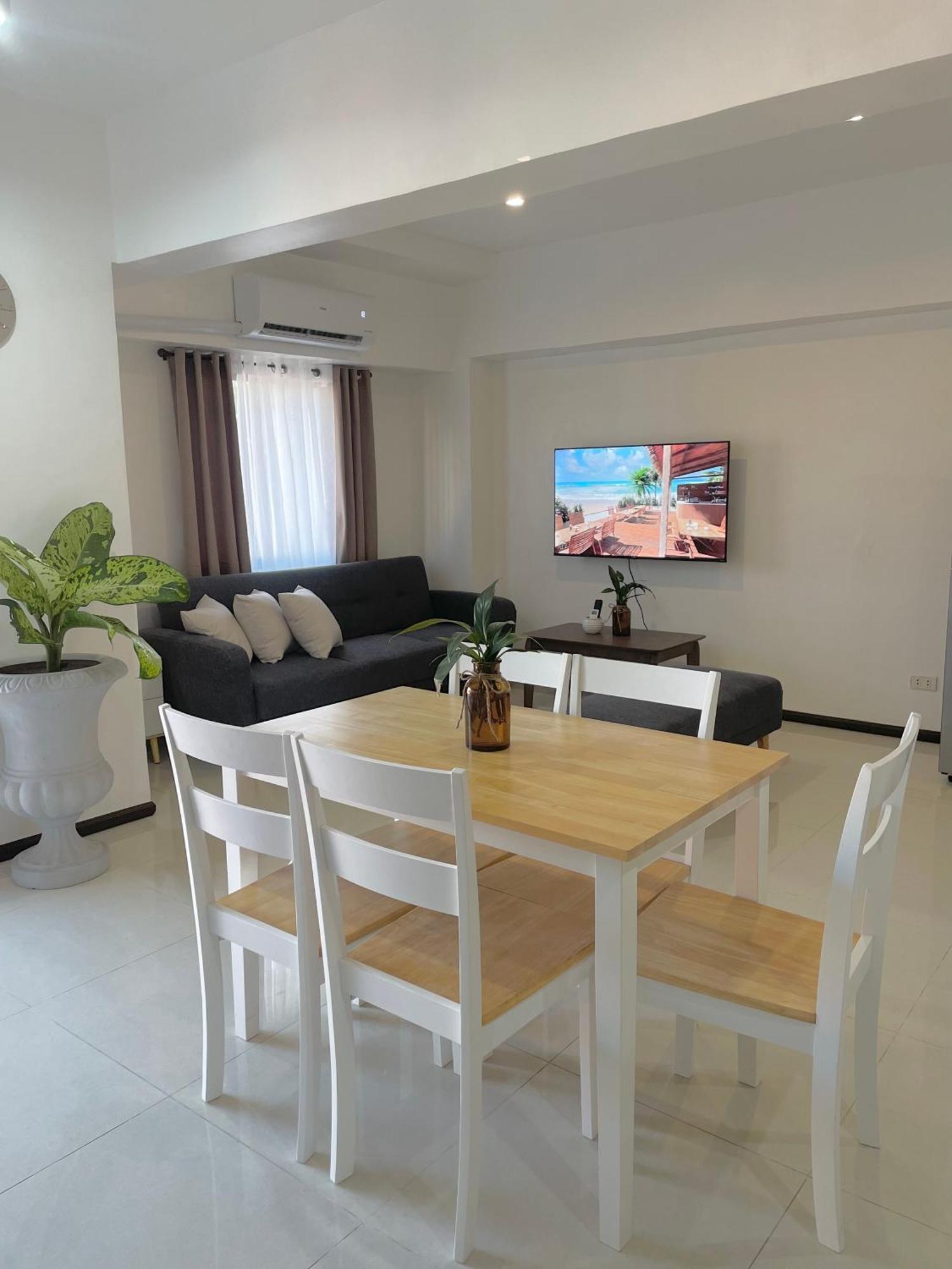 The Penthouse Suite Lapu-Lapu City Eksteriør bilde